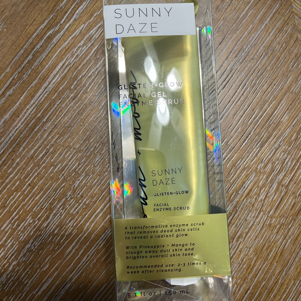 Sun + Moon Sunny Moon Glisten Glow Facial Gel Enzyme Scrub 5.1fl oz